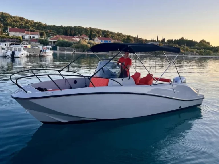 Charter a Quicksilver Quicksilver 675 Open Activ in Kukljica on Samboat