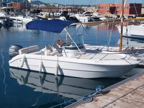 Yacht charter San Antonio Port - Sessa Marine Key Largo 20 Deck on SamBoat