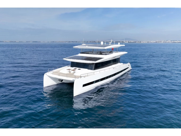 Hire Luxury Yacht with or without skipper  Diano Marina