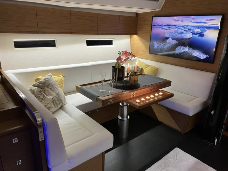 Charter a More Boats More 55 in Seget Donji on Samboat
