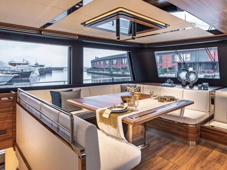 Yacht charter Diano Marina -  VisionF E-Cat 80 on SamBoat