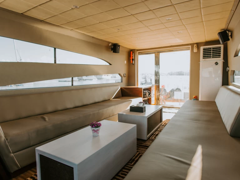 Charter a Monohull 2018 in Bali on Samboat