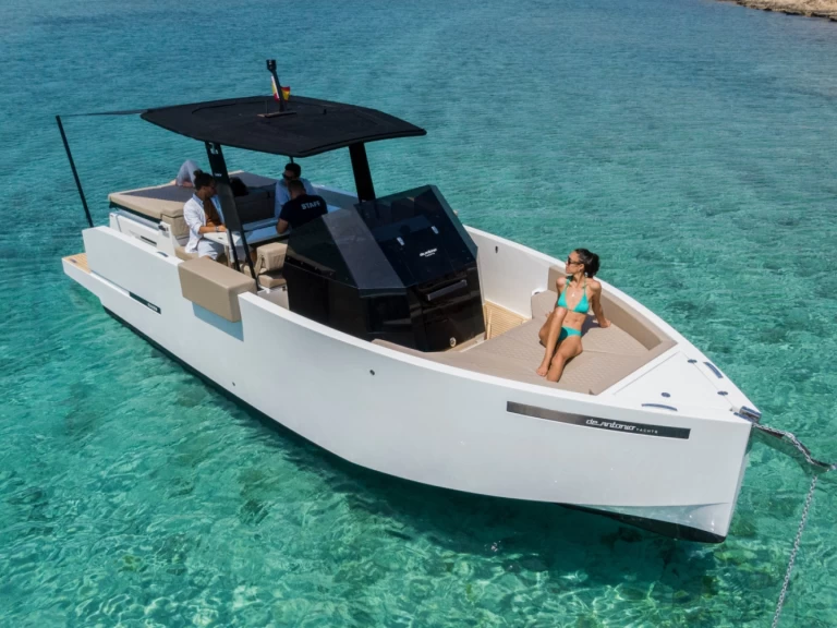 Motorboat to hire Ibiza Town at the best price