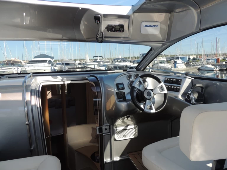 Hire a Mirakul 30 Sukošan