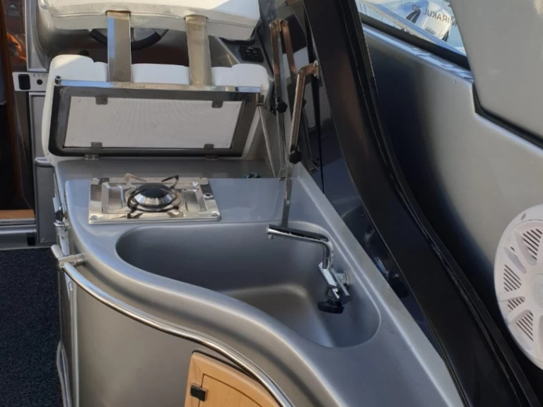 Motorboat hire in Sukošan - Mirakul 30