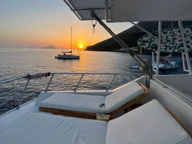 Motorboat hire in Palermo - CL Marina Europa 12