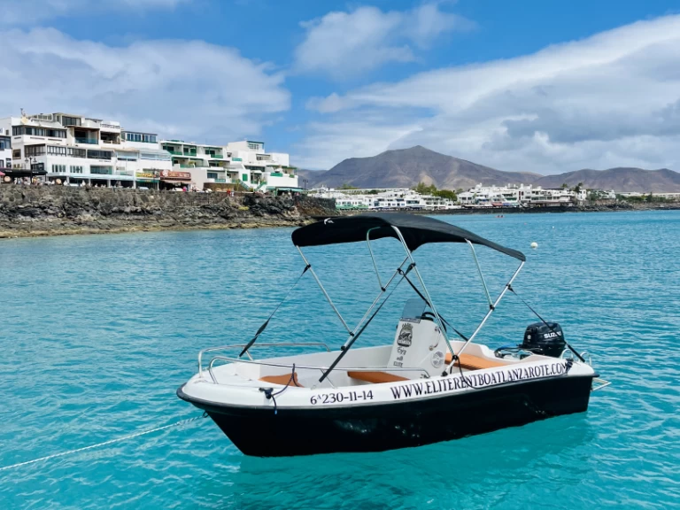 Motorboat to hire Playa Blanca at the best price