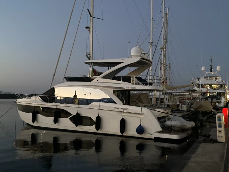 Yacht hire Hyères cheap Absolute 58 fly