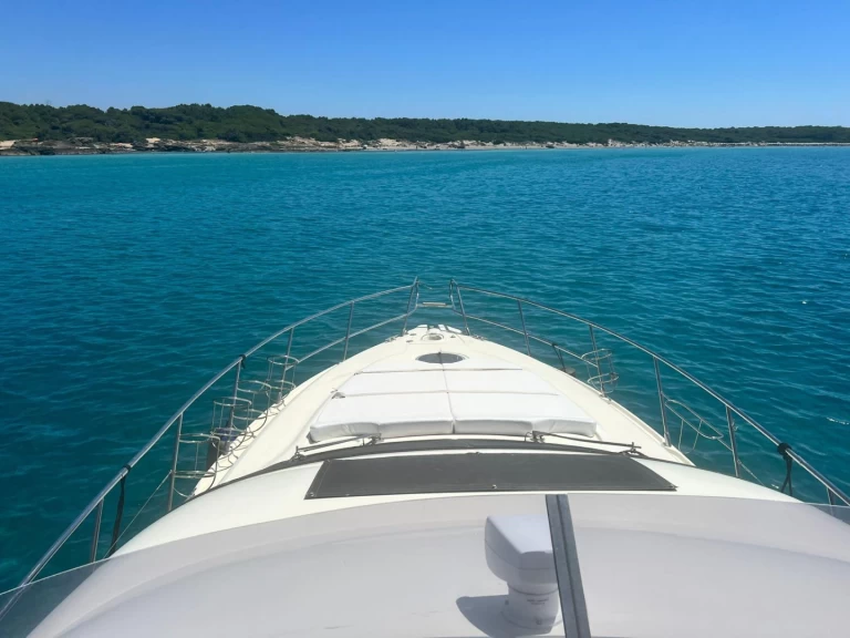 Hire Luxury Yacht with or without skipper Cranchi Gallipoli