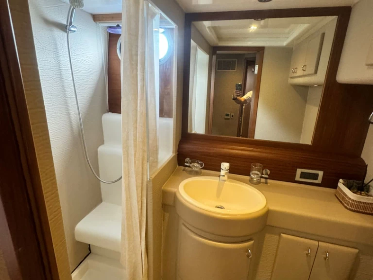 Yacht hire Göcek cheap 2011