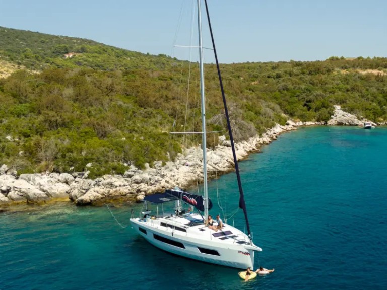 Yacht charter Rodney Bay - Dufour Moorings 44.3 on SamBoat