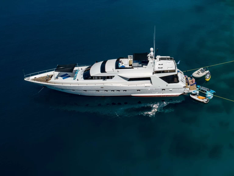 Luxury Yacht to hire Athens at the best price
