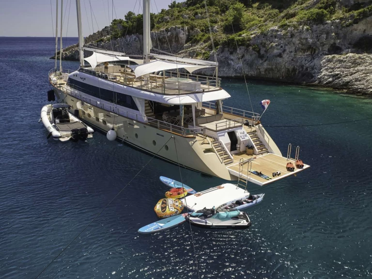 Charter a  MARALLURE in Split on Samboat