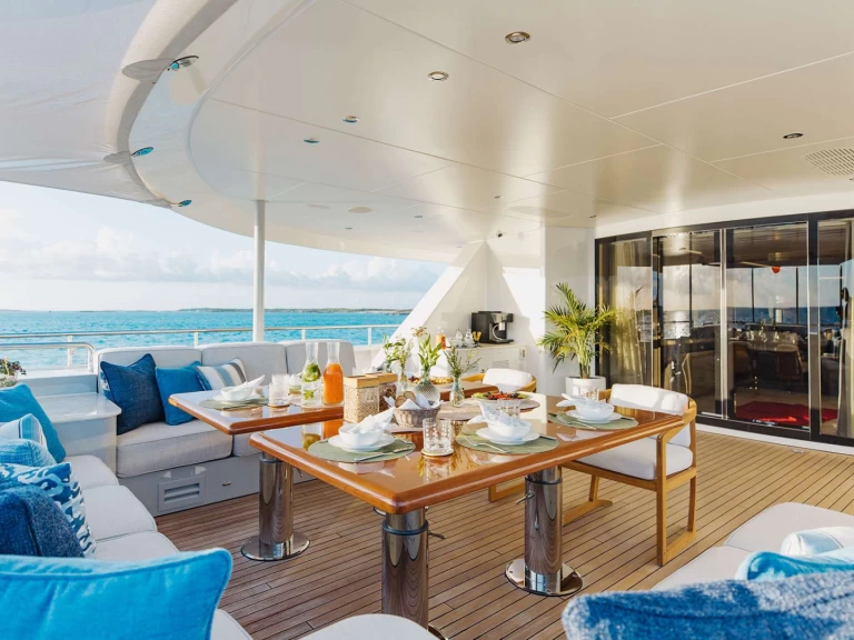 Heesen ODYSSEA charter bareboat or skippered in  Costa Rica