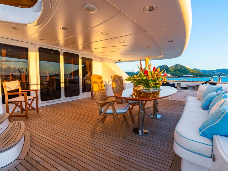 Hire a Benetti ARTHUR'S WAY 143 Saint Martin