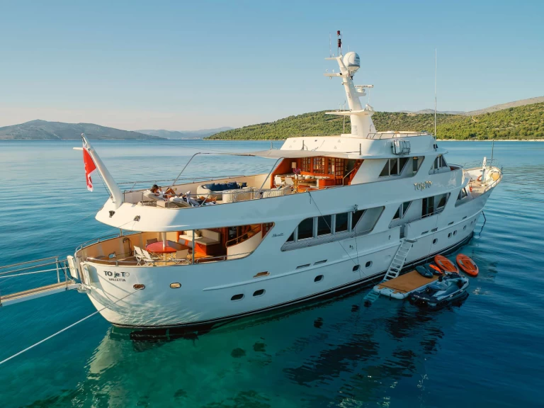 Luxury Yacht to hire Trogir at the best price