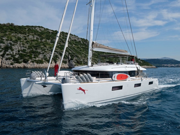 Charter a Lagoon Lagoon 620 in Split on Samboat