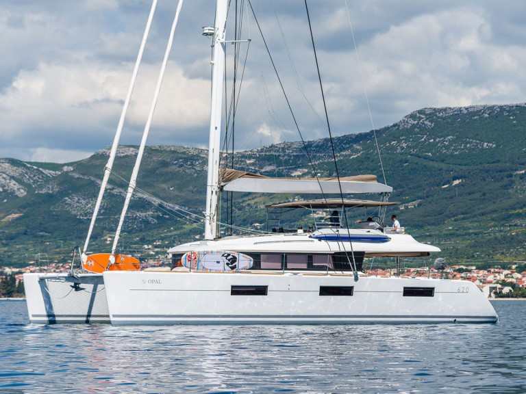 Yacht charter Split - Lagoon Lagoon 620 on SamBoat