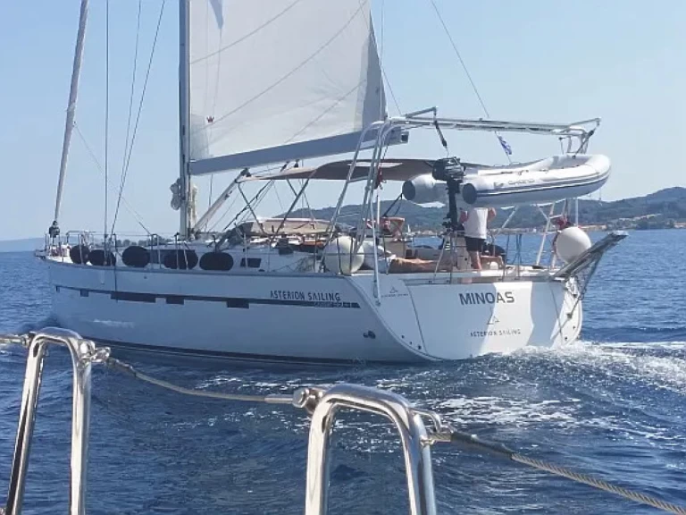 Hire Sailboat Bavaria with a boat licence