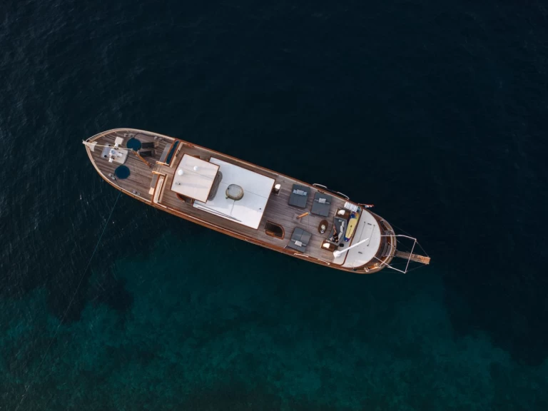 Yacht hire Split cheap Gallant