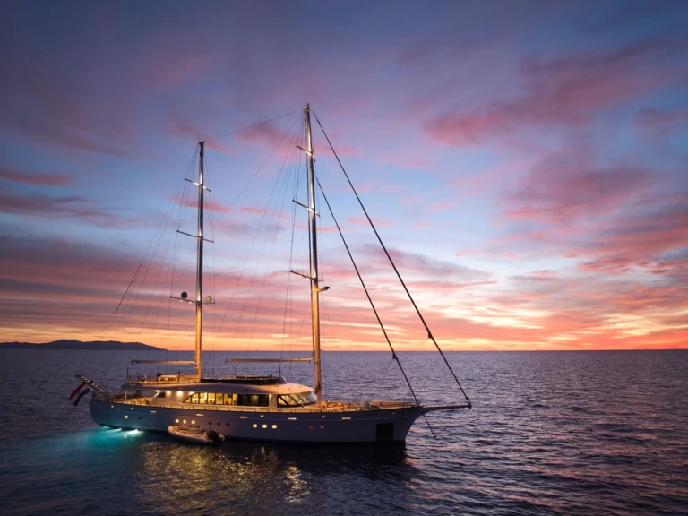 Sailboat hire in Split - Custom Made Love Story