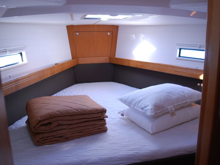 Hire a Bavaria Cruiser 41 Gouvia