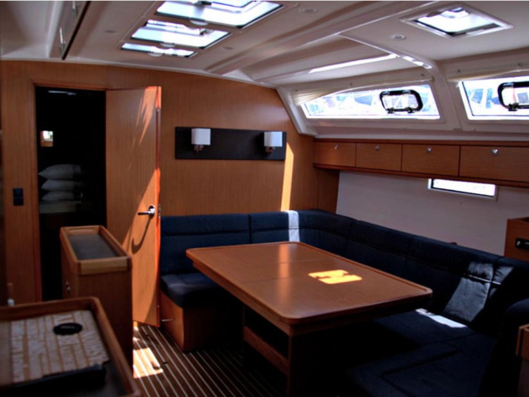 Sailboat hire in Gouvia - Bavaria Cruiser 46