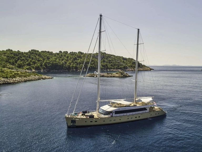 Luxury Yacht hire in Split -  MARALLURE