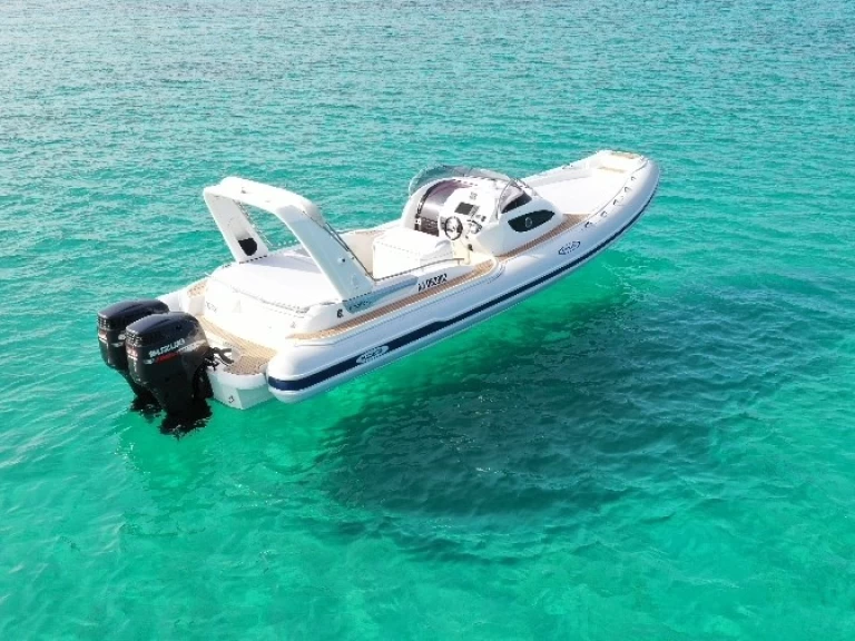 Hire a Marco Emotion 32 Porto-Vecchio