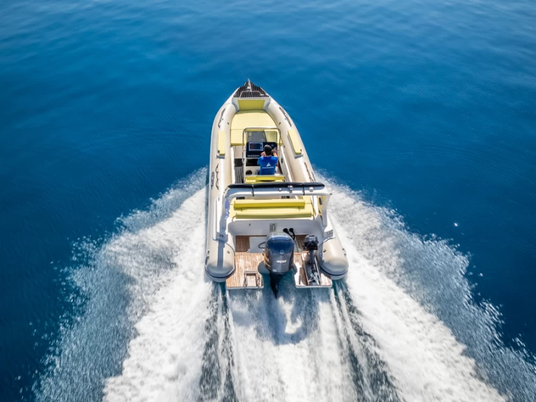 Hire a Predator Predator 900 Kalamata
