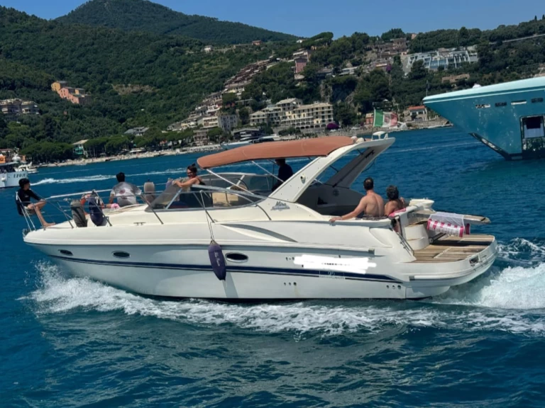 Motorboat to hire Ameglia at the best price