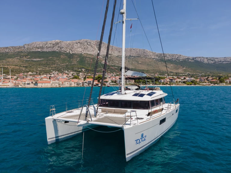 Hire Catamaran with or without skipper Lagoon Split