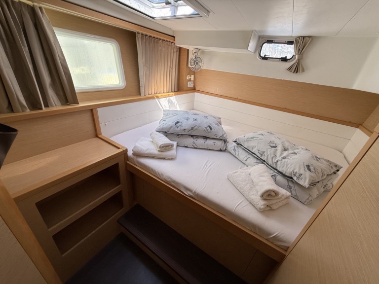 Lagoon Lagoon 39 charter bareboat or skippered in  Lávrio