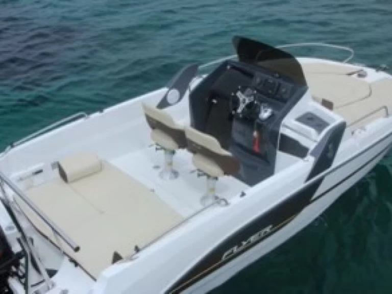 Yacht hire Mandelieu-la-Napoule cheap Flyer 6.6 SUNdeck
