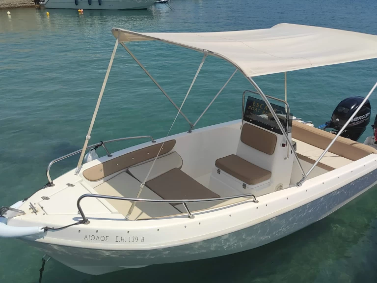Charter a Thomas Tempest  in Chersonisos on Samboat