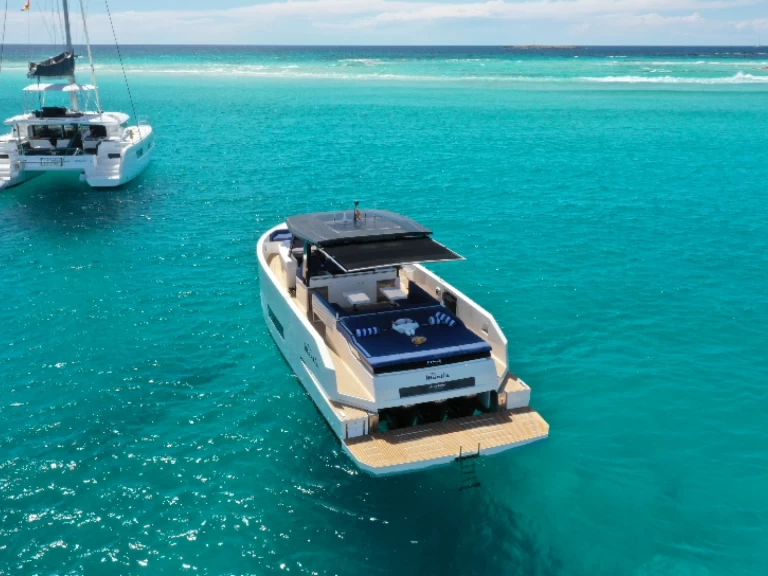 Charter a De Antonio 42 FULL LUXE in Ibiza Town on Samboat