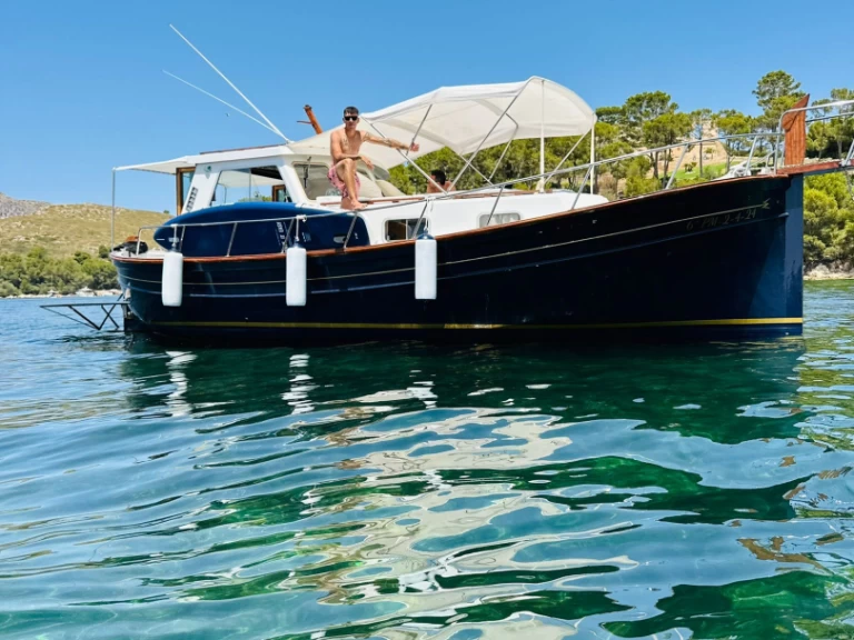 Yacht charter Puerto de Pollensa - Myabca Myabca 900 on SamBoat