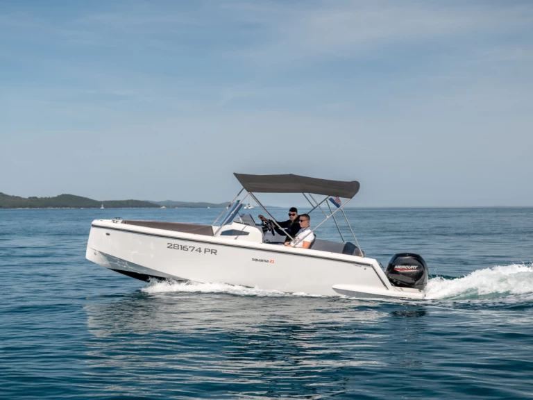Hire Motorboat Pičuljan with a boat licence