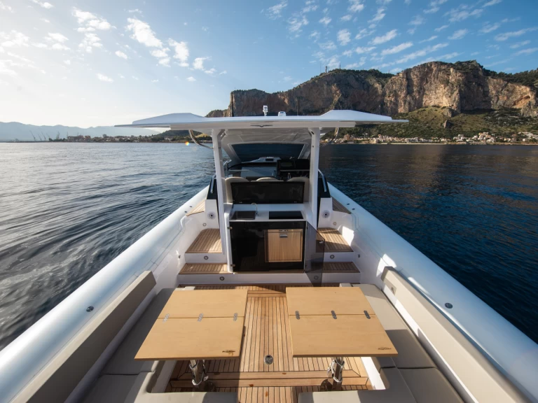 RIB to hire Lipari at the best price