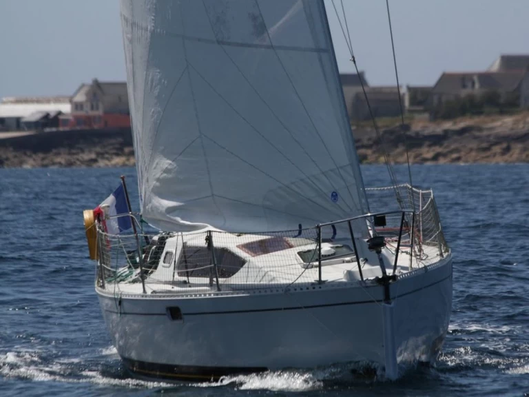 Hire Sailboat Kirie with a boat licence