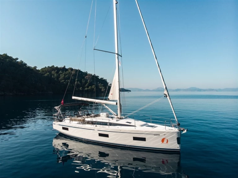 Sailboat hire in Fethiye - Bavaria Bavaria C42