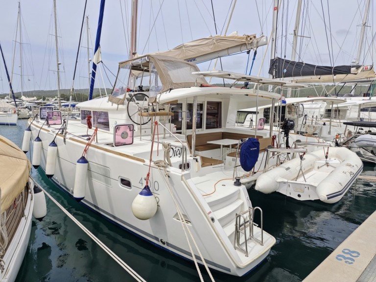 Yacht hire Sukošan cheap Lagoon 400 S2