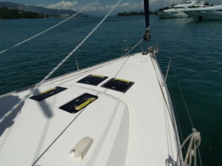 Hire Sailboat Bavaria with a boat licence