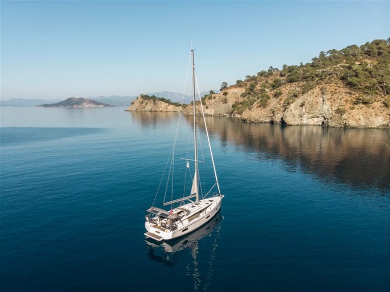 Hire Sailboat with or without skipper Bavaria Fethiye
