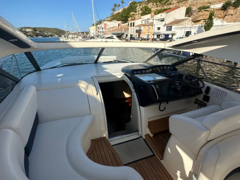 Yacht hire Mahón cheap Princess 480