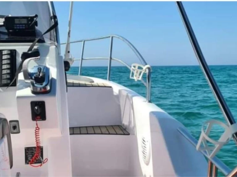 Hire a Aquabat 850 Taormina