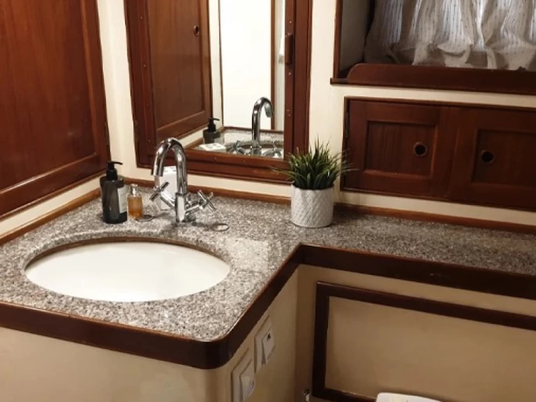 Grand Banks 	72 Aleutian RP charter bareboat or skippered in  Agios Kosmas Marina