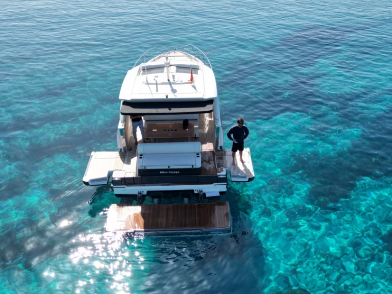 Motorboat hire in Santa Eulària des Riu - Jeanneau DB/43