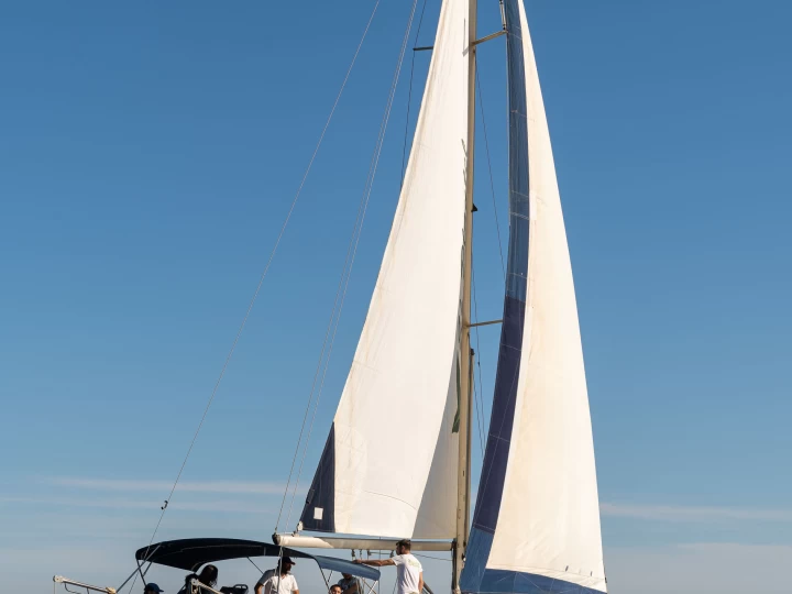 Sailboat to hire Puerto Deportivo Aguadulce at the best price