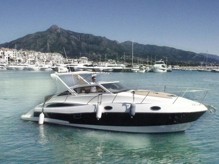 Hire a Moa Platinum 32 Marbella